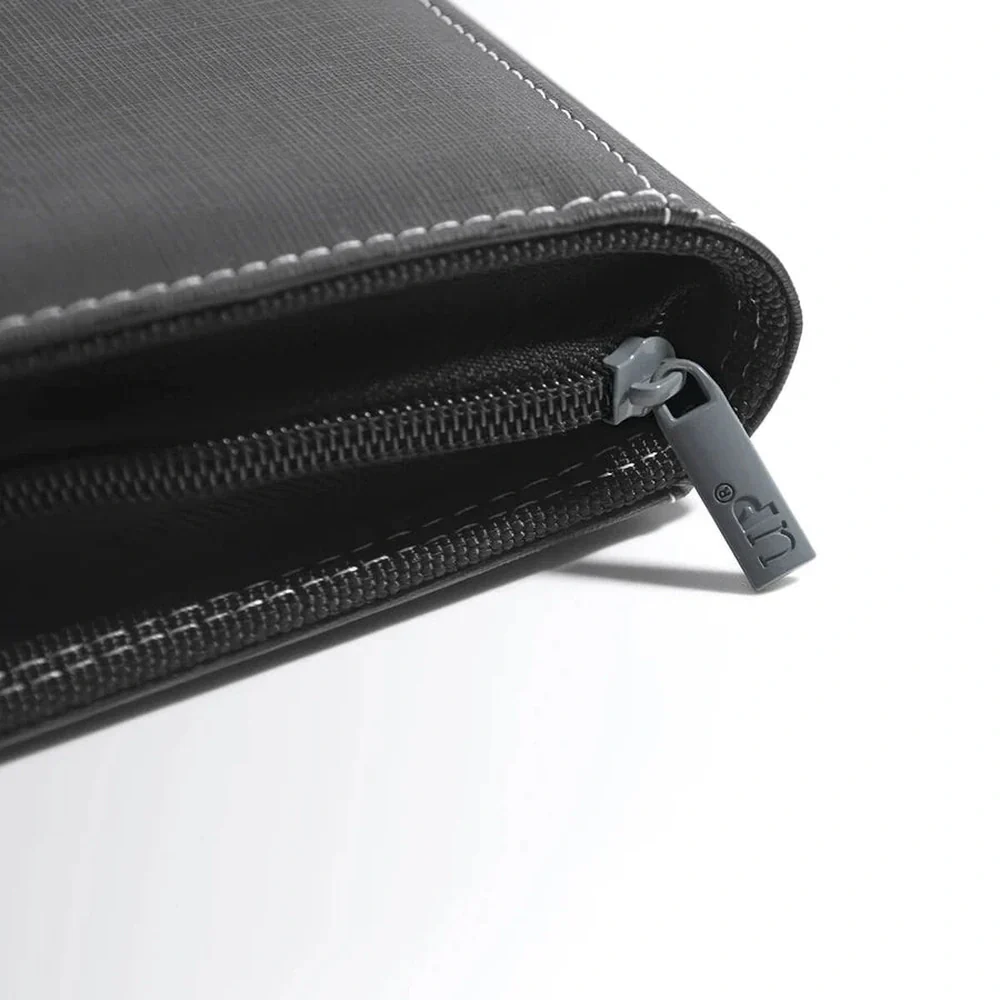 4-Pocket Toploader Zippered Premium PRO-Binder - Image 4